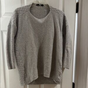 Hannah Rose 💯% Cashmere Soft Gray Crew Neck Sweater with Textured Shoulders